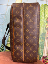 Louis Vuitton reporter bag