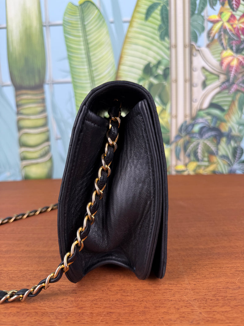 Chanel vintage single flap bag black