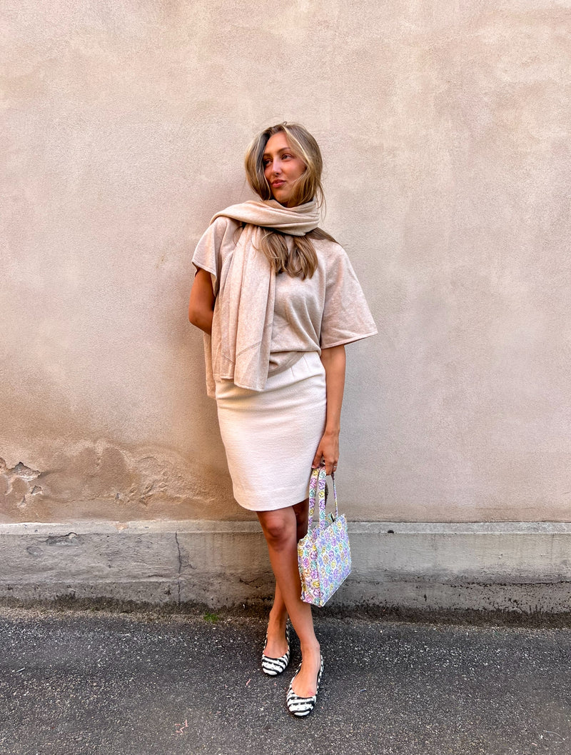8 design knitted cashmere scarf sandstone