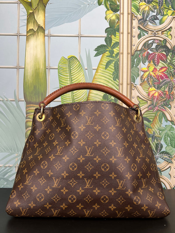 Louis Vuitton Artsy monogram MM bag