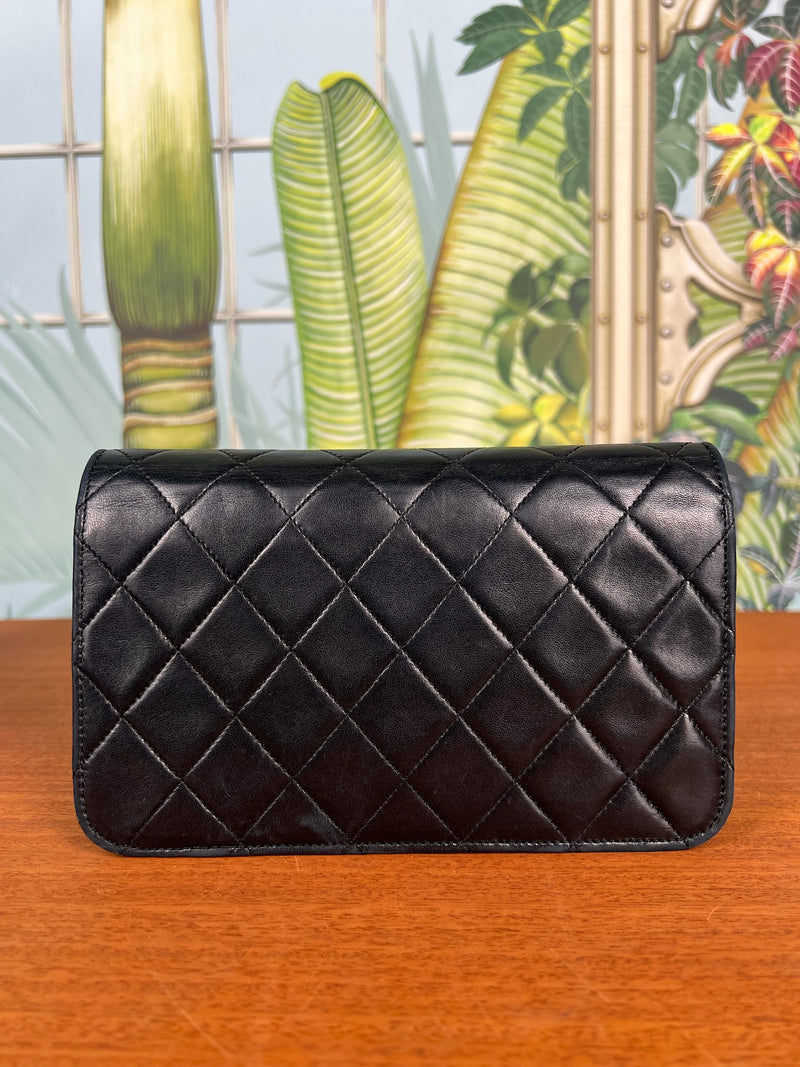 Chanel flap bag mini black