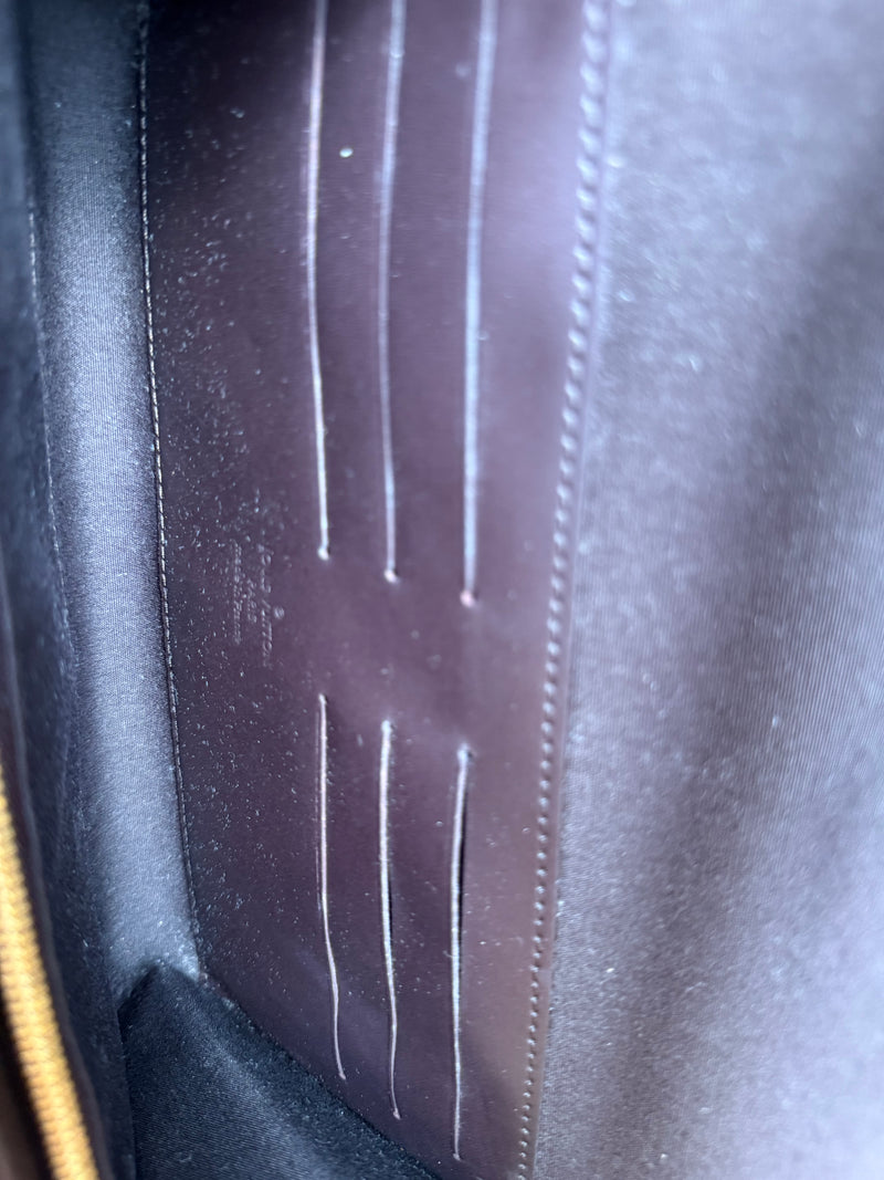 Louis Vuitton Amarante monogram vernis Rossmore MM bag