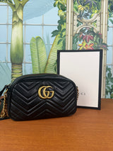 Gucci marmont small camera bag black