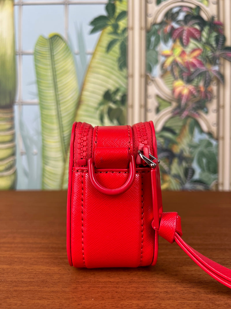 Marc Jacobs snap shot bag red