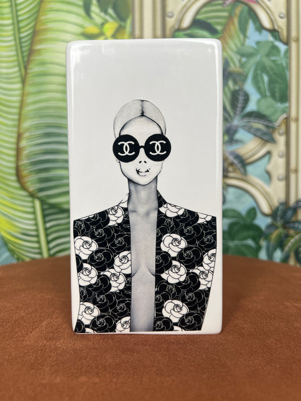 Vase with a lady with cc sunglasses