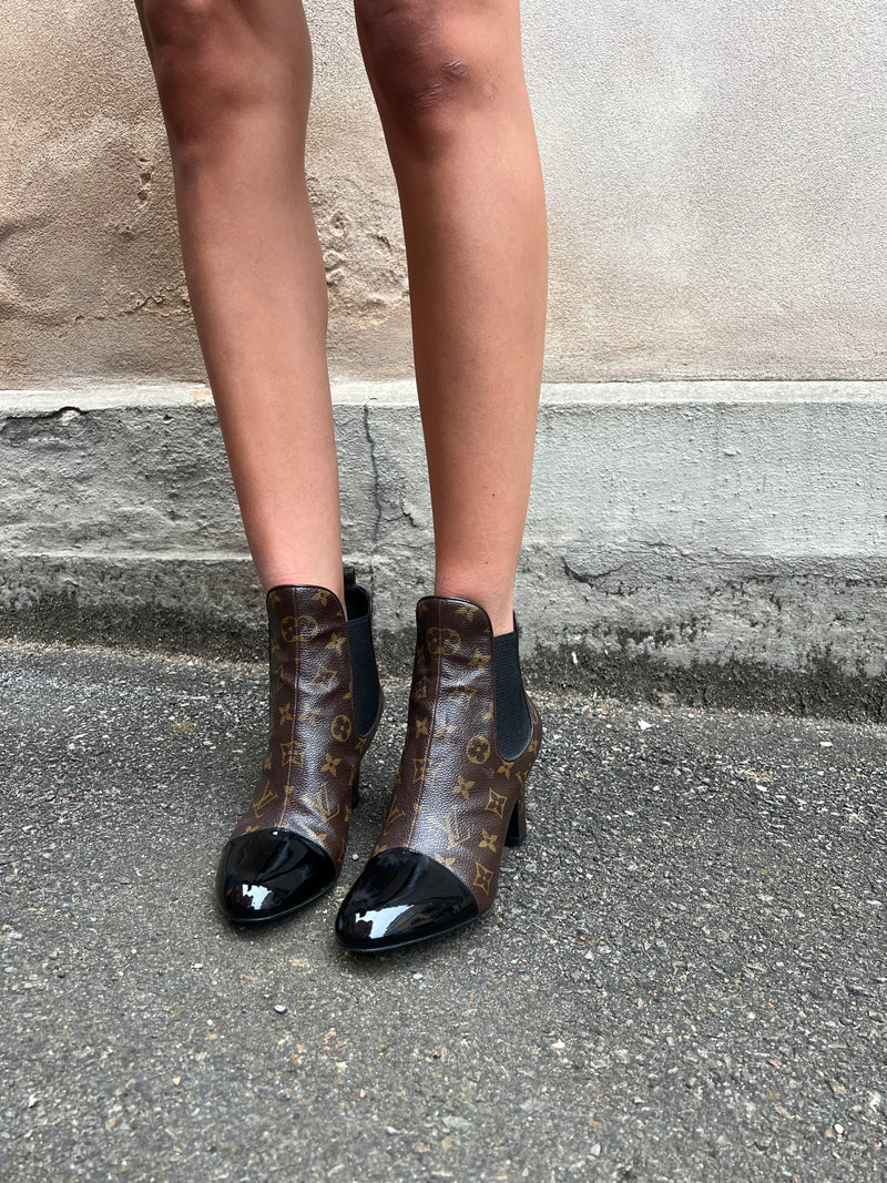 Louis Vuitton ankle boots monogram