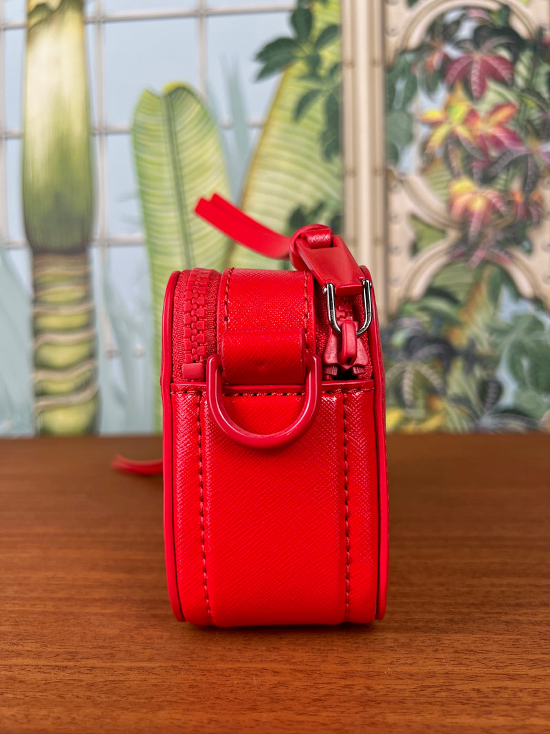 Marc Jacobs snap shot bag red