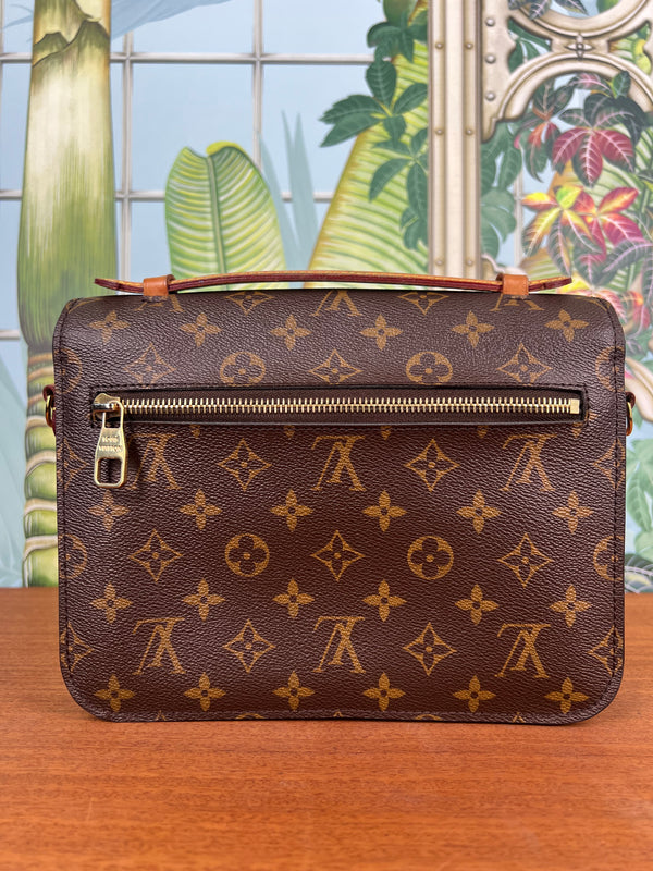 Louis Vuitton pochette Metis