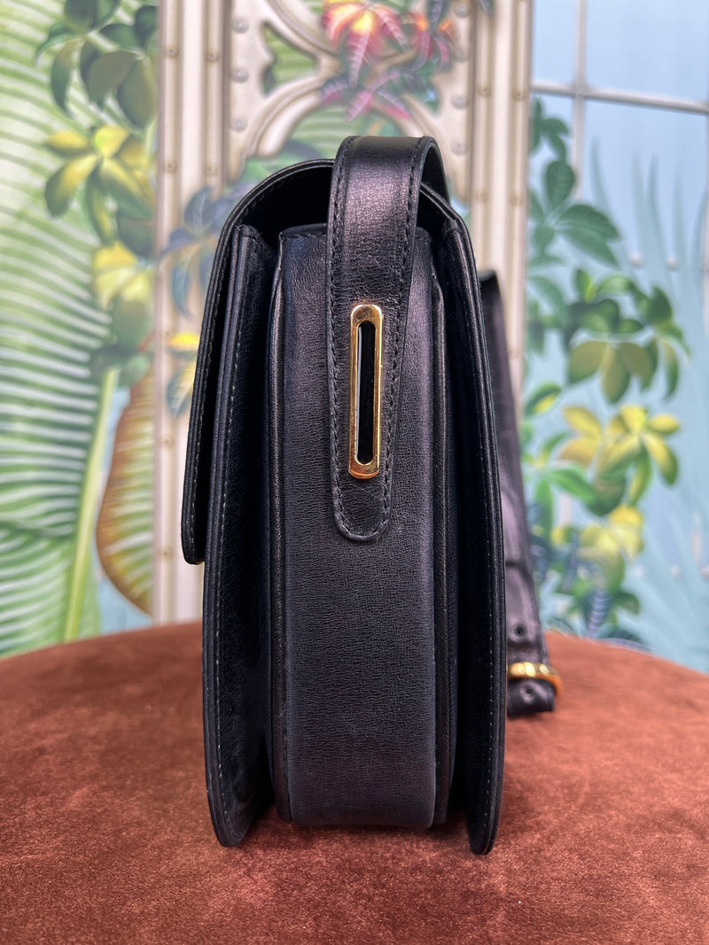 Gucci vintage GG box bag black