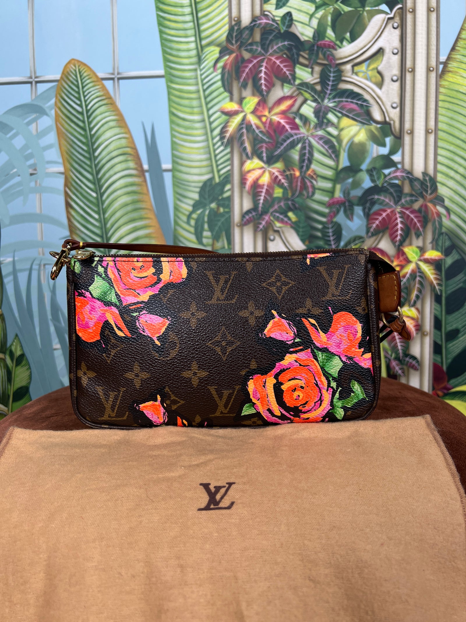 Louis Vuitton x Stephen Sprouse roses pochette Accessoire – A