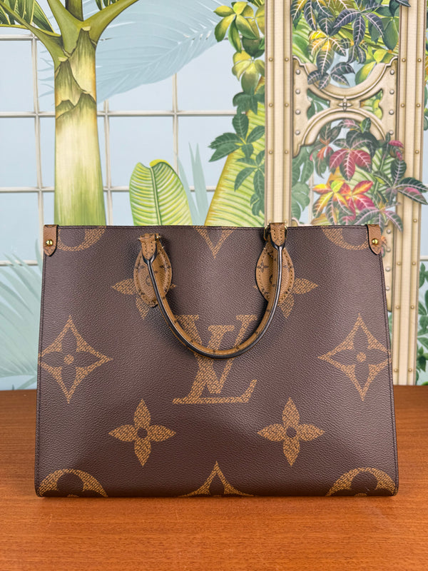 Louis Vuitton OnTheGo MM