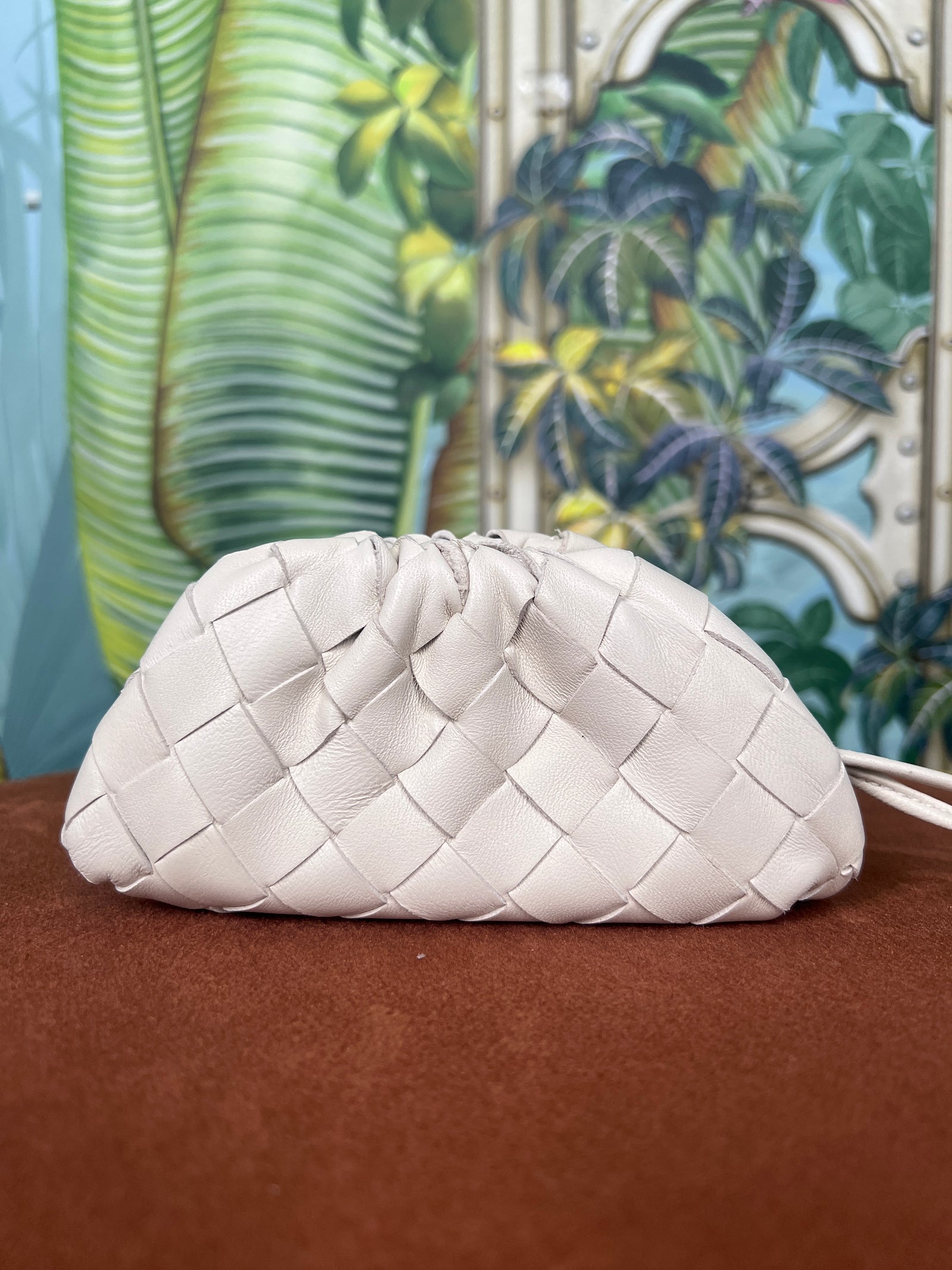 Bottega Veneta pouch/purse off white – A Piece Lux