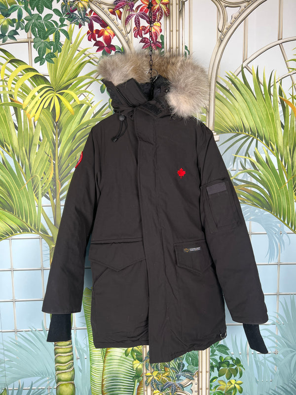 Canada goose jacket long black