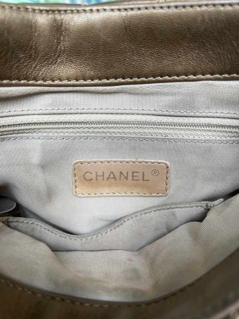 Chanel Bubble quilt flap bag bronze