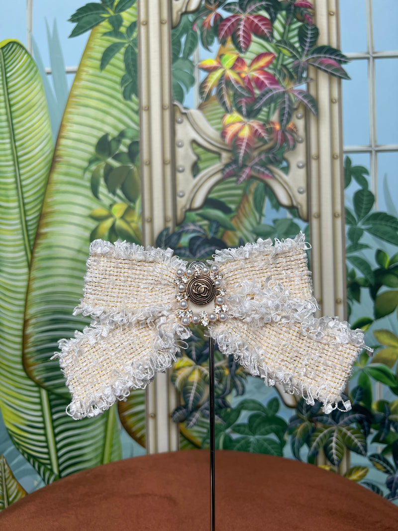 Repurposed hair clip bow CC tweed creme