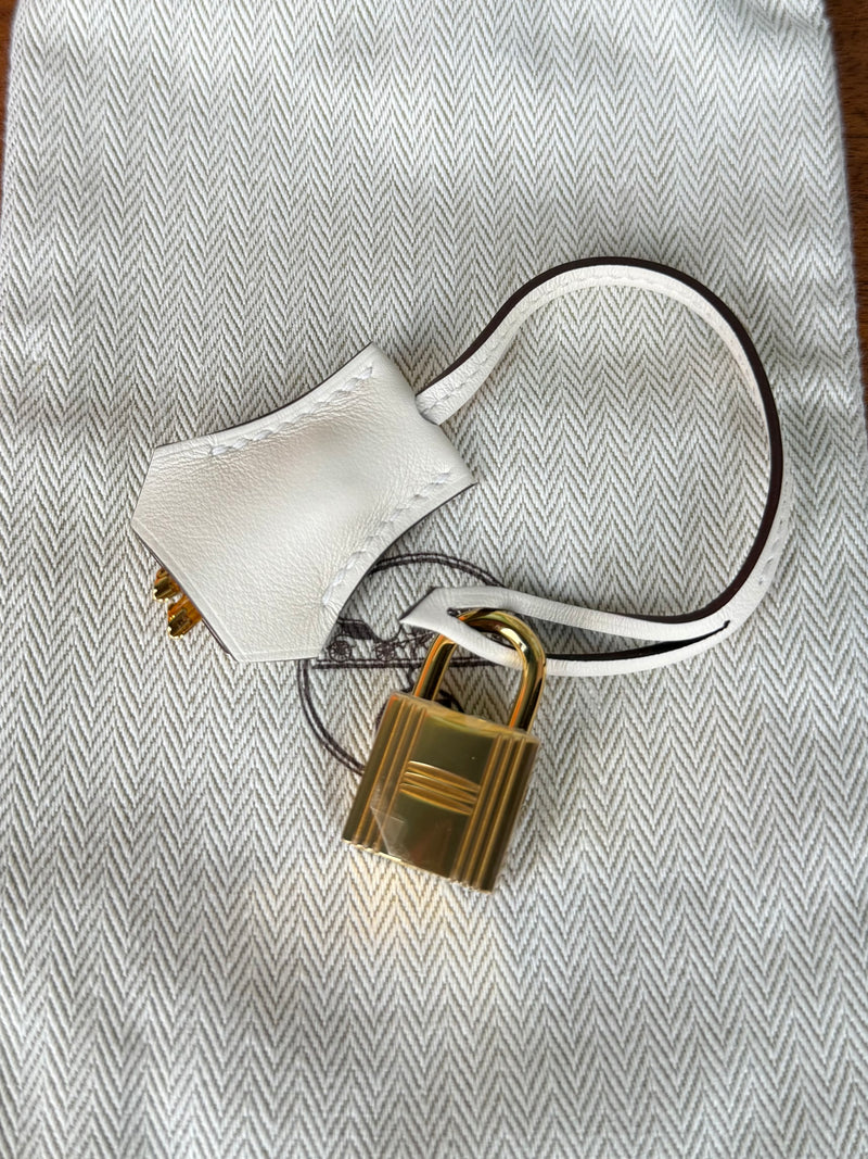 Hermès Kelly 25 retourne Nata, swift, gold hardware