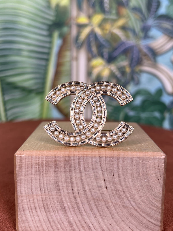 Chanel CC brosch pearls/rihnstones