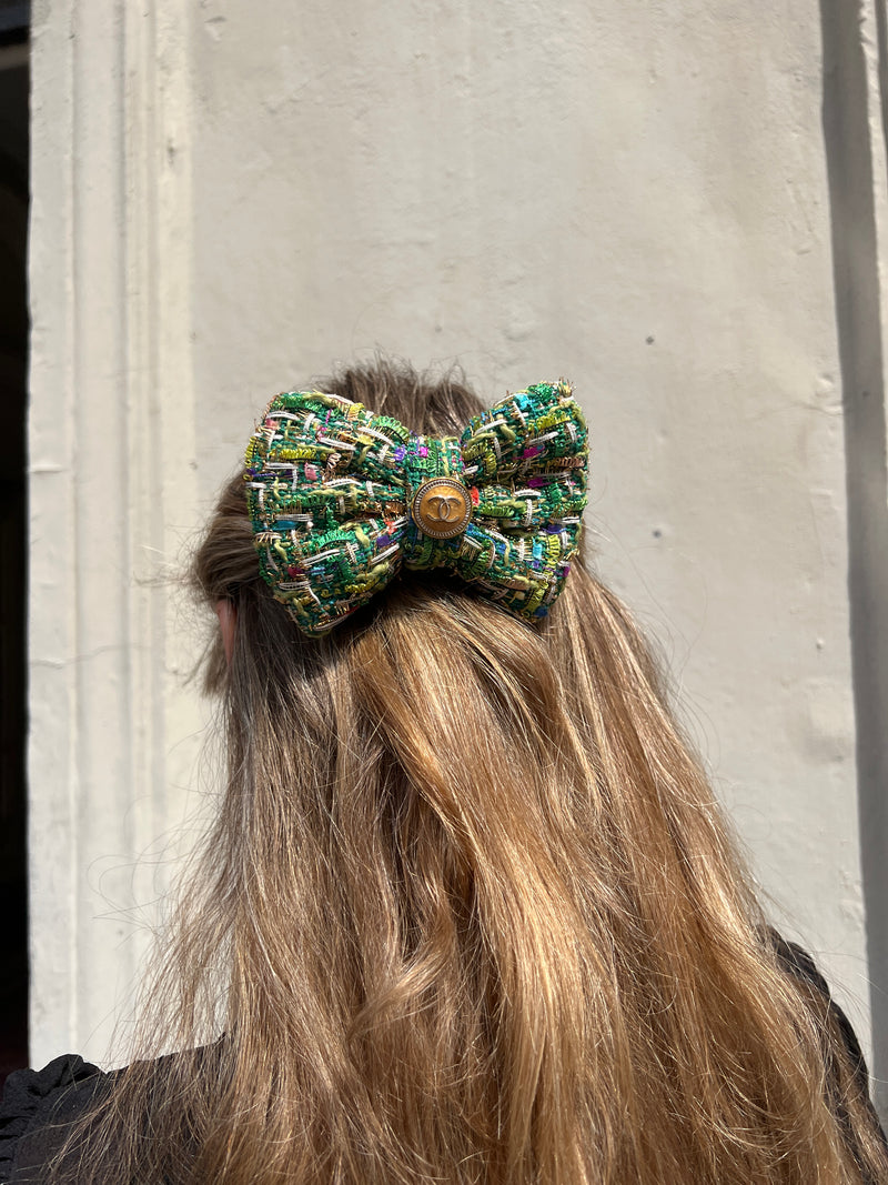 Repurposed hair clip bow CC tweed green