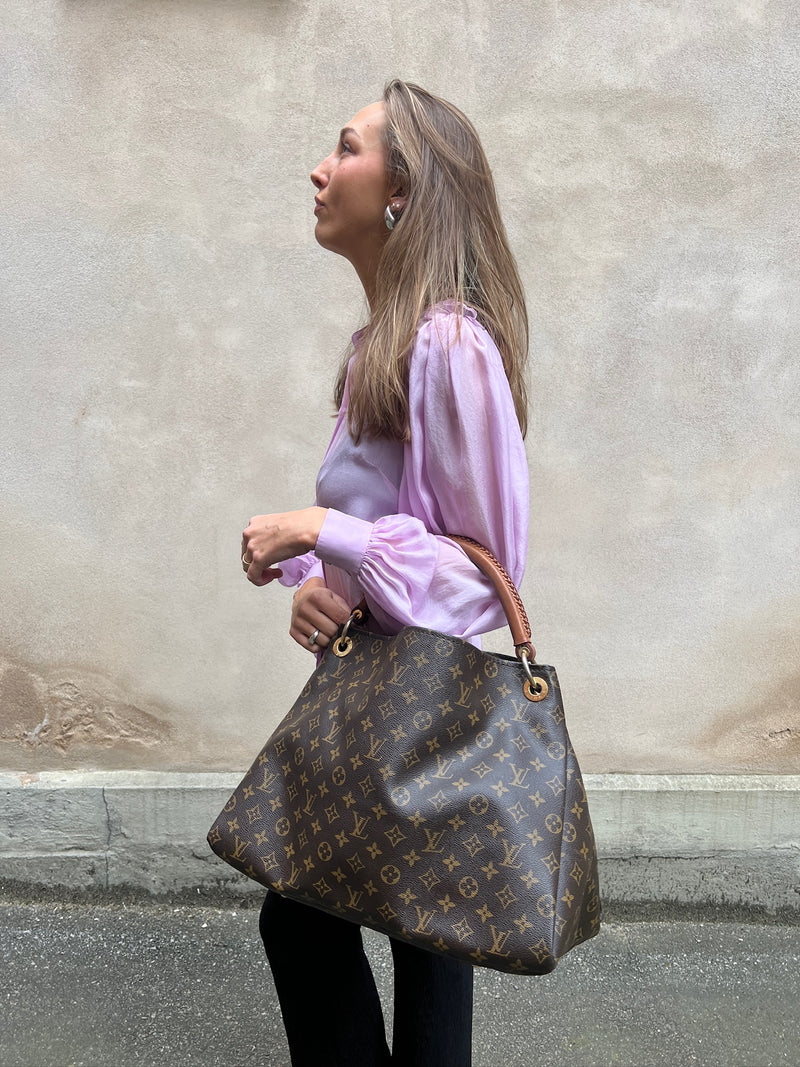 Louis Vuitton Artsy monogram MM bag