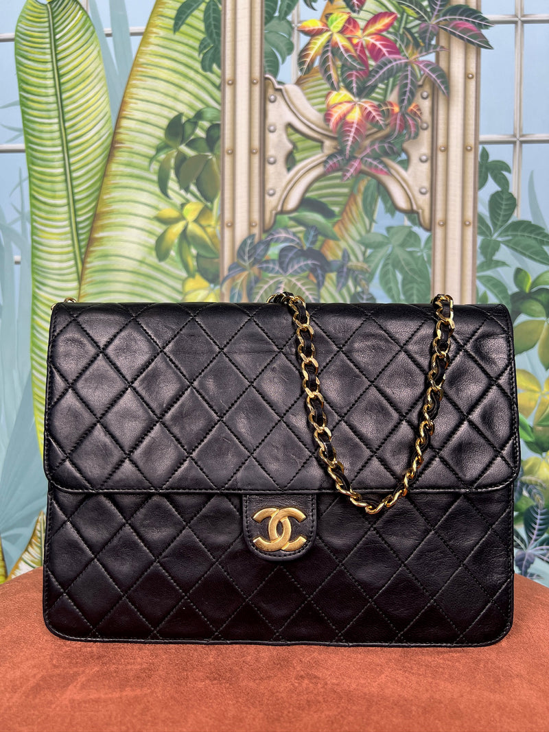 Chanel flap bag single lambskin black