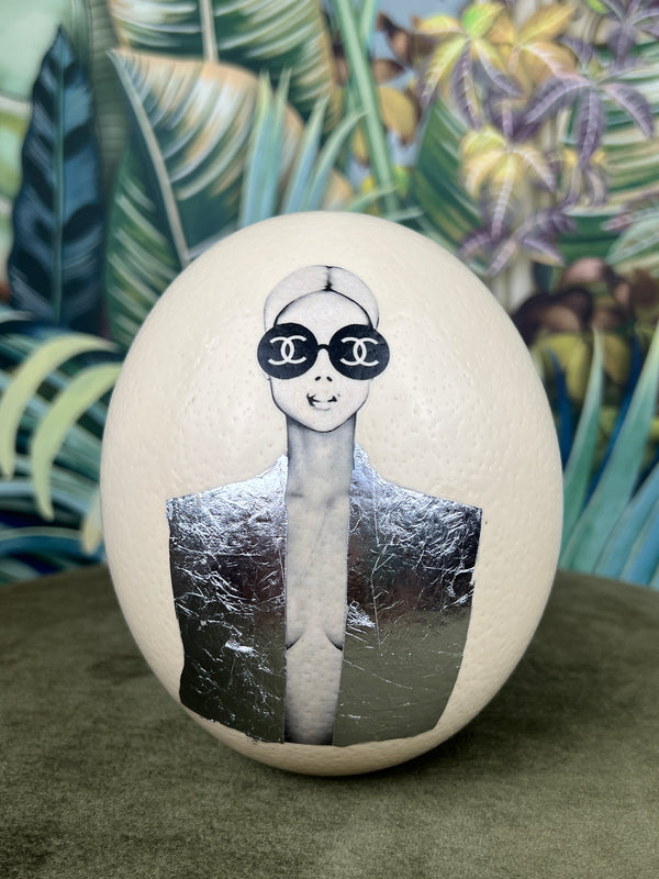 Hand painted ostrich egg Coco silver