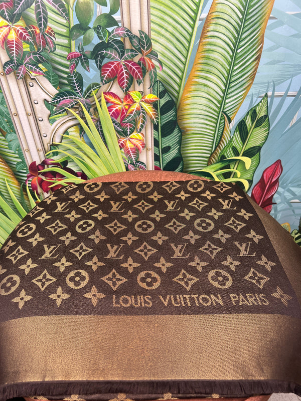 Louis Vuitton shawl shiny brown/gold