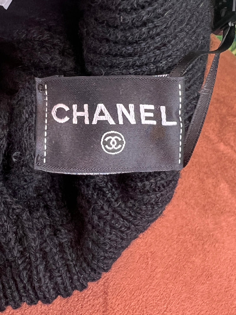 Chanel beanie metiers dárt