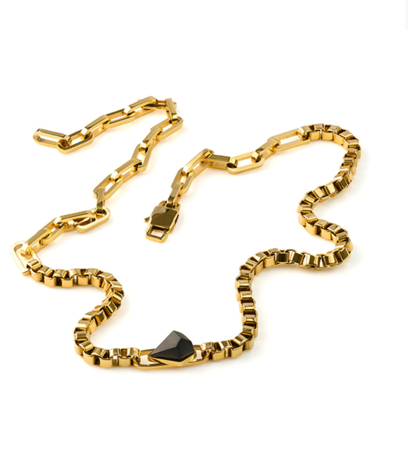 Juno Golden Necklace