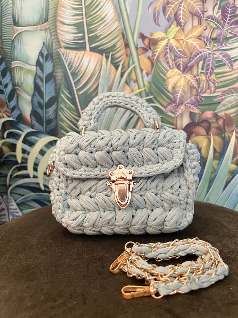 Knitting woven shoulder bag light blue