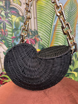 Conch chain rattan shoulder bag black