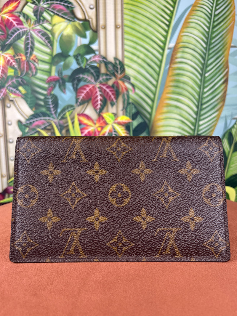 Louis Vuitton Brazza wallet