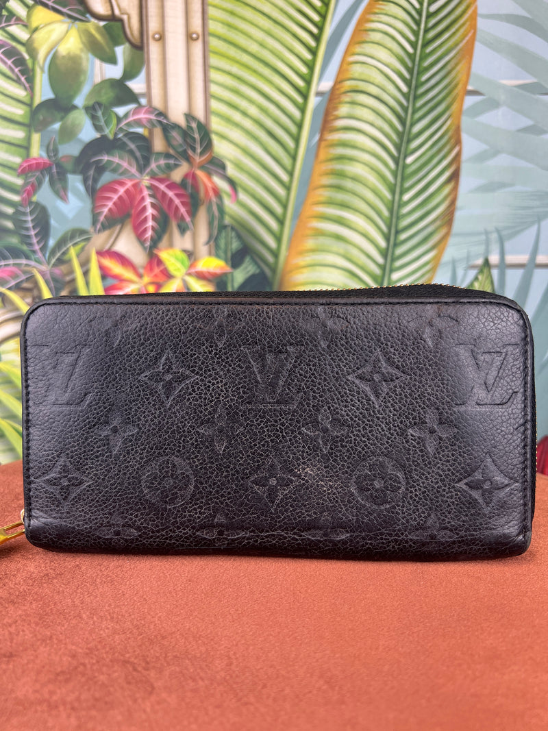 Louis Vuitton zippy wallet