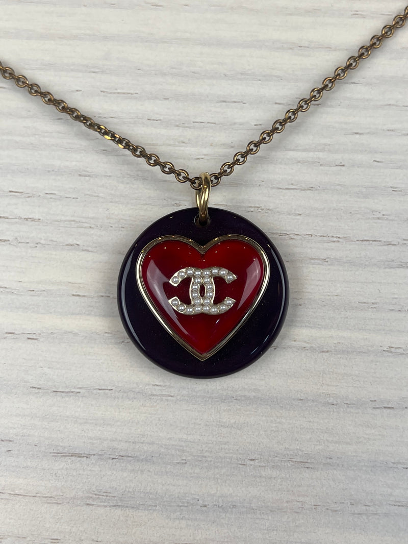 Chanel necklace heart