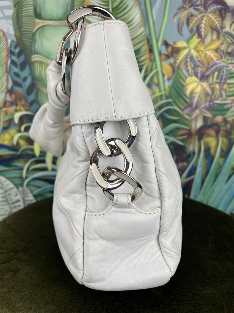 Chanel White Luxury Distressed Calf Modern Chain Large Hobo Bag – Boutique  Patina