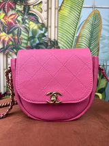 Chanel flap bag vintage pink