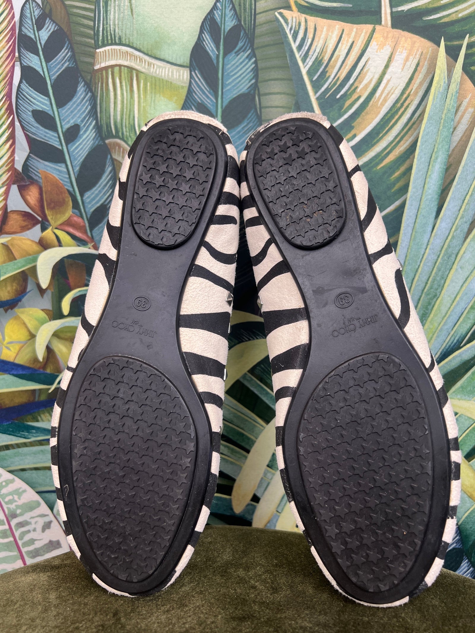 Luxury Footwear Jimmy Choo Mens Slippers Jimmy Choo Flip Flops Mens