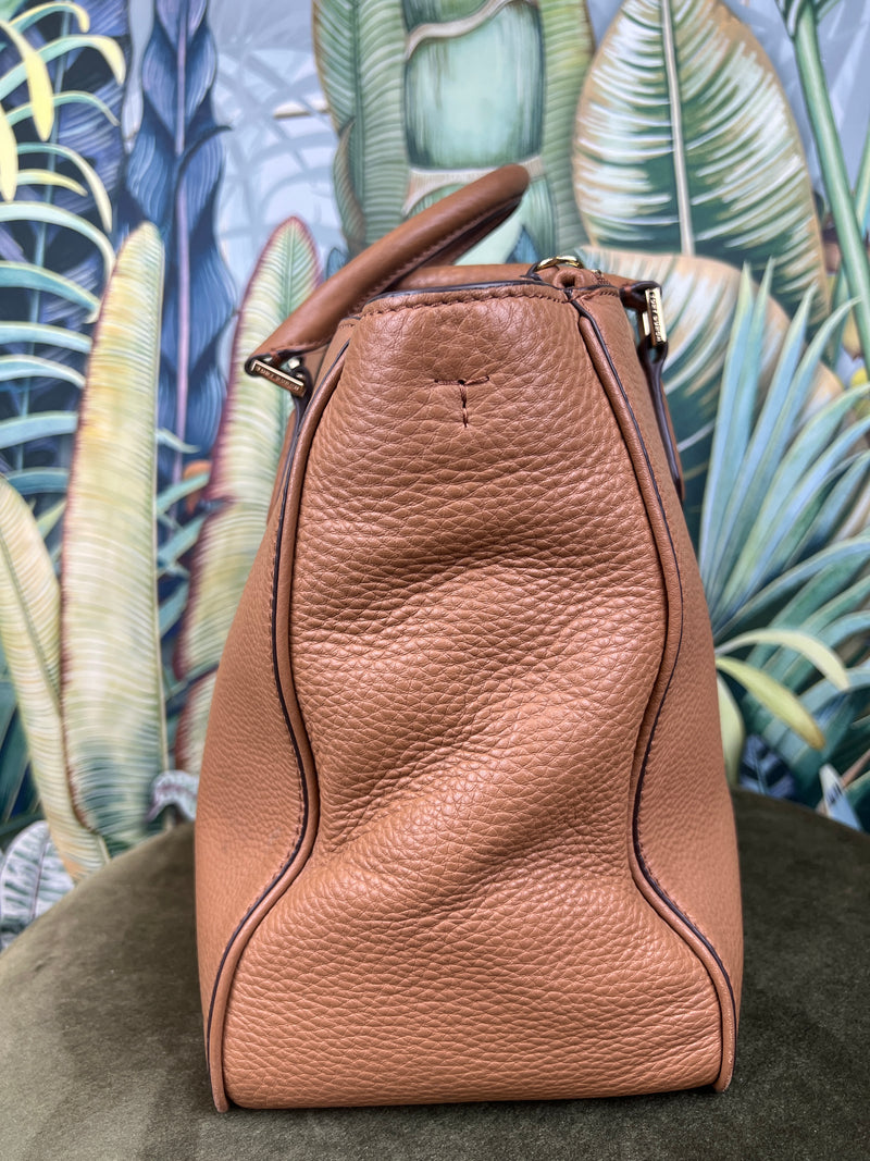 Tory burch bag